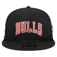 Black Chicago Bulls Post-Up Pin Mesh 9FIFTY Snapback Hat | NBA