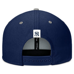 New York Yankees Fanatics Fundamental Bold Snapback Hat - MLB Hats