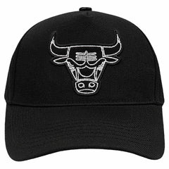 Black Chicago Bulls Pro Standard Paint the City Pinch Front Snapback Hat | NBA
