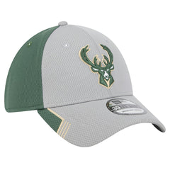 Gray/Hunter Green Milwaukee Bucks Active Trim 39THIRTY Flex Hat | NBA