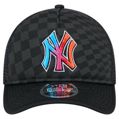 New York Yankees New Era Gradient 9FORTY A-Frame M-Crown Trucker Adjustable Hat - MLB Hats