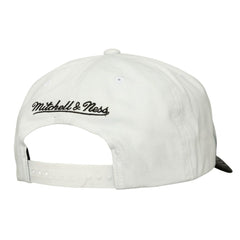 Black/White Chicago Bulls Dip Dye Pro Crown Adjustable Hat | NBA