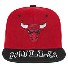 Red/Black Chicago Bulls Outerstuff Youth Two-Tone Snapback Hat | NBA