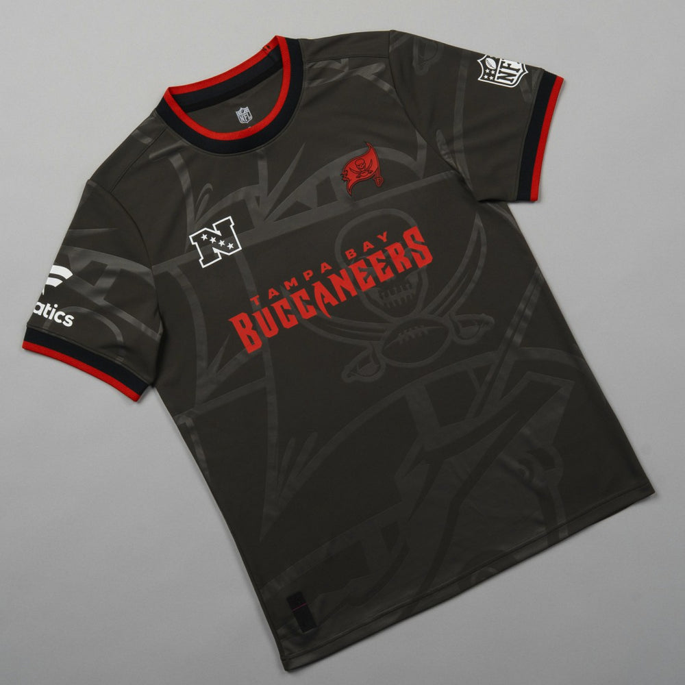 Tampa Bay Buccaneers NFL Football x Football Fan Top | NFL Outlet