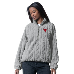 Gray Chicago Bulls G-III 4Her by Carl Banks Women's Champ Half-Zip Pullover | NBA