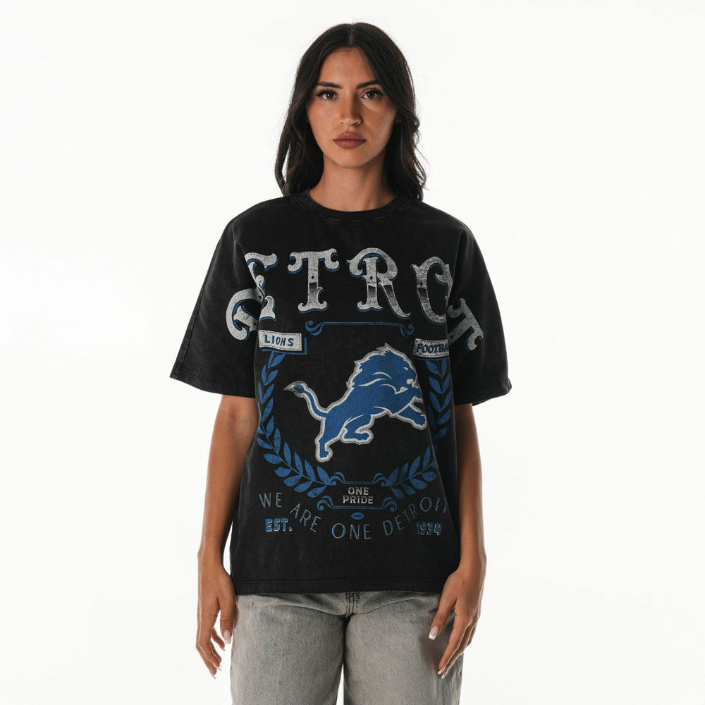 Detroit Lions The Wild Collective Women's Oversized Laurel Graphic Dolman T-Shirt | NFL Sale