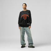 Chicago Bears Women's Delineate Mineral Wash Crewneck Sweatshirt | NFL Outlet