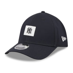 New York Yankees New Era 2026 Clubhouse M-Crown 39THIRTY Flex Hat - MLB Hats