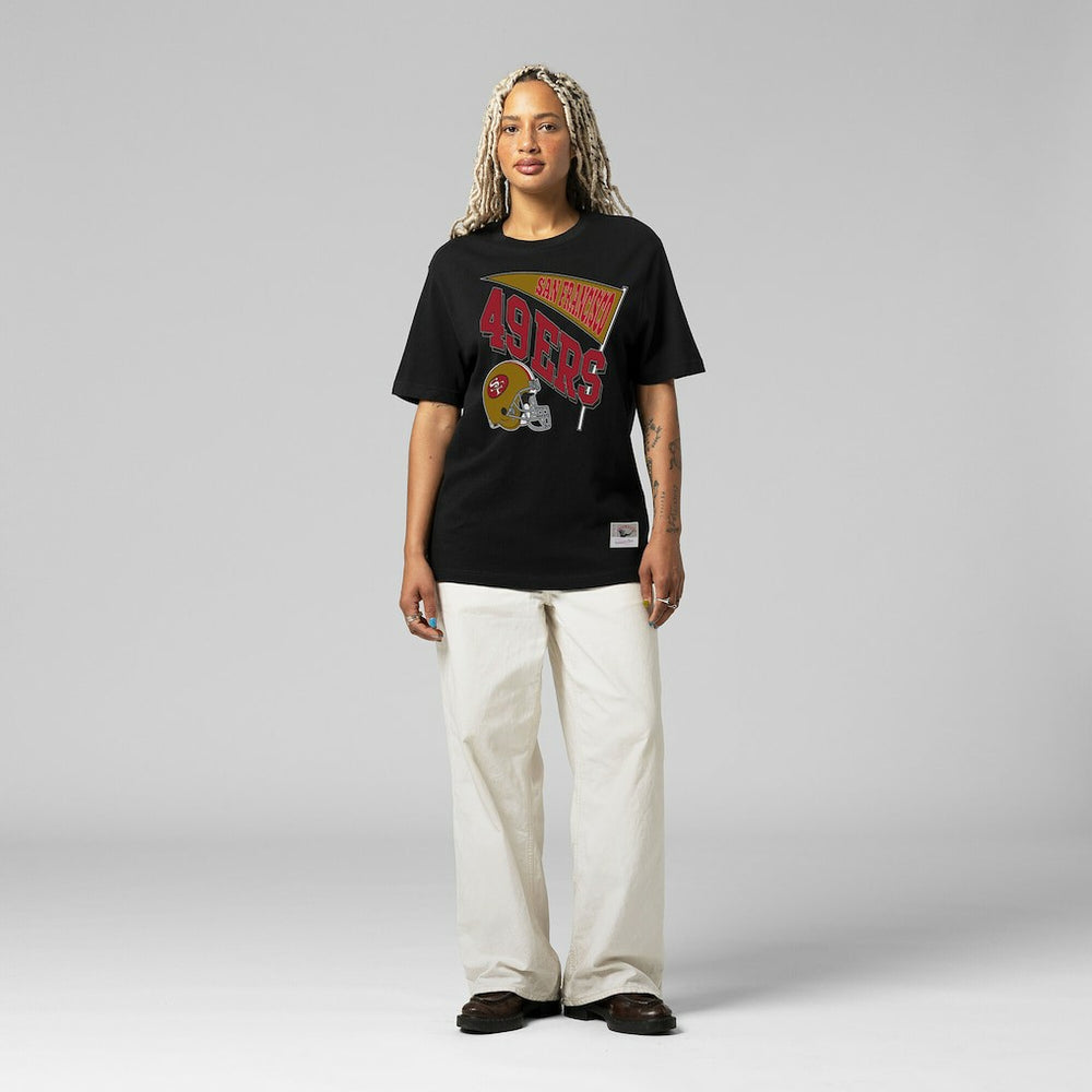 San Francisco 49ers Women's Team Dynamic Boyfriend T-Shirt | NFL On sale