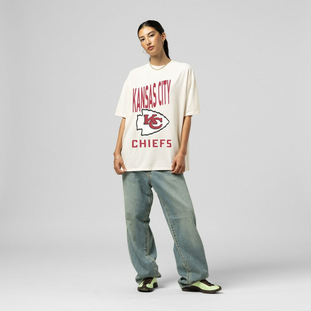 Kansas City Chiefs Women's Logo Rise Boyfriend T-Shirt | NFL On sale