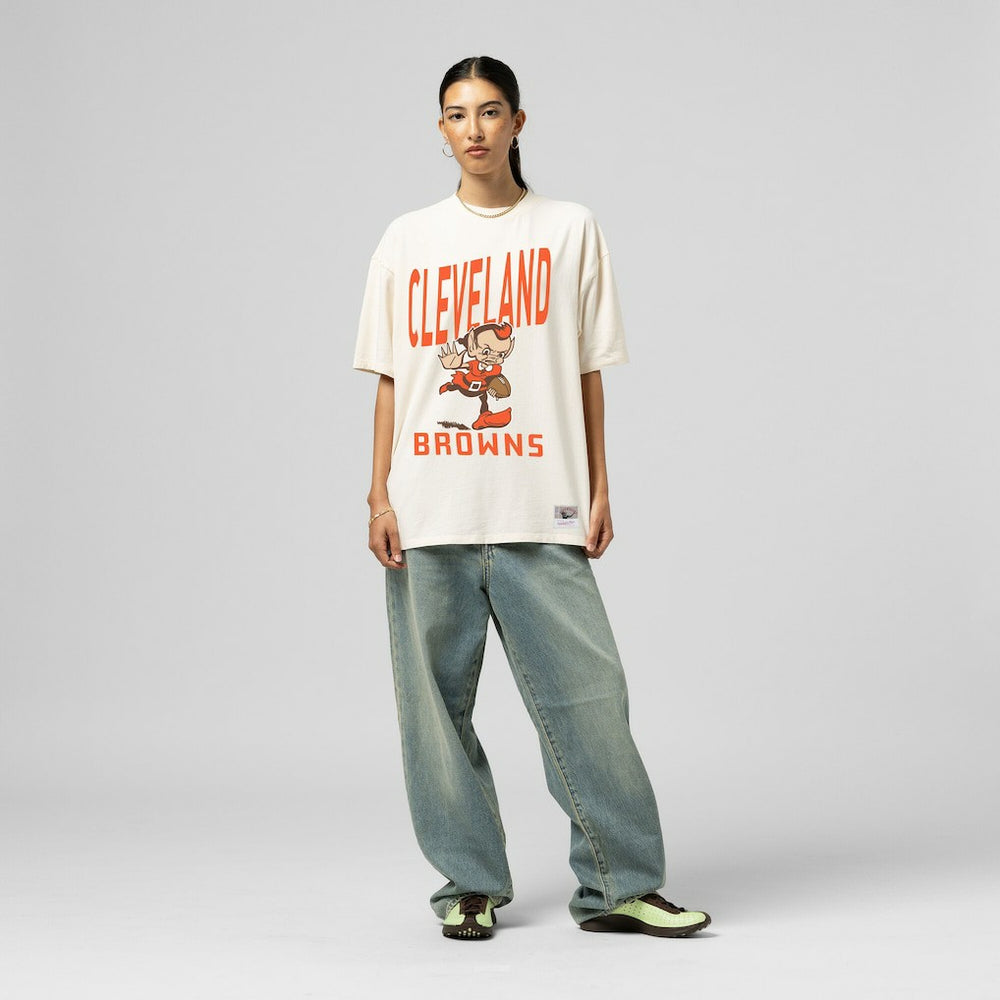 Cleveland Browns Women's Logo Rise Boyfriend T-Shirt | NFL US