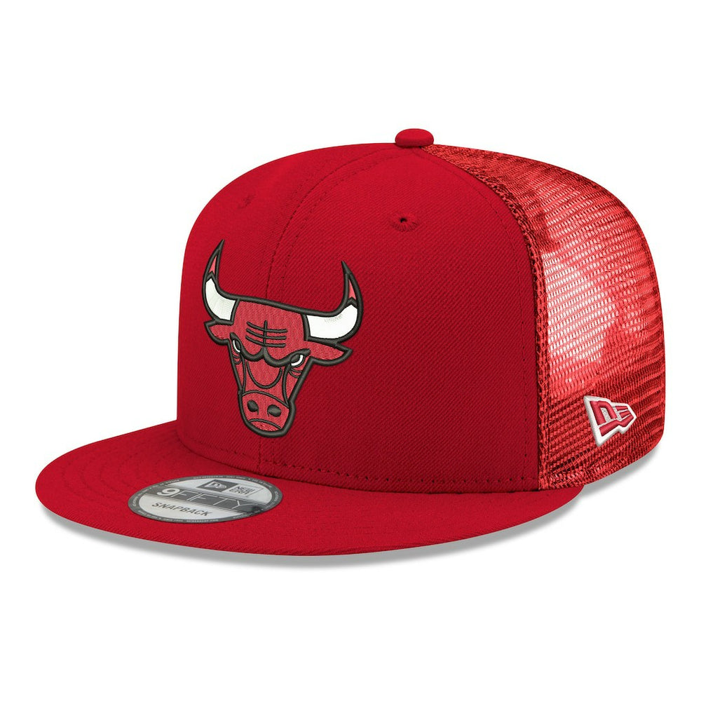 Red Chicago Bulls Core Logo Meshback 9FIFTY Snapback Hat | NBA