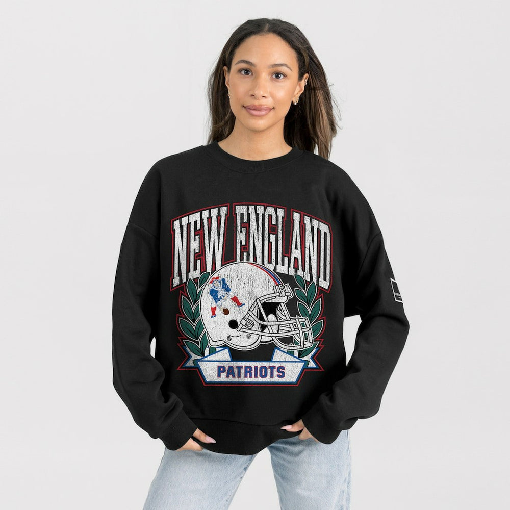 New England Patriots Gameday Couture Women's Oversized Victory Lane Black Label Premium Fleece Sweatshirt | NFL New