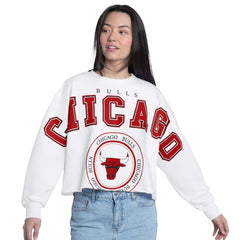 White Chicago Bulls G-III 4Her by Carl Banks Women's Bleachers Cropped French Terry Sweatshirt | NBA