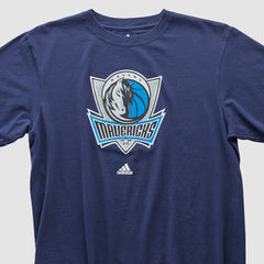 Navy Dallas Mavericks 2000s T-shirt sale | NBA