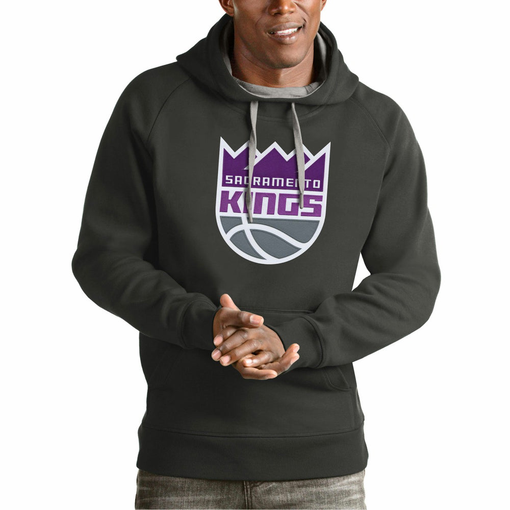 Charcoal Sacramento Kings Antigua Team Logo Victory Pullover Hoodie | NBA