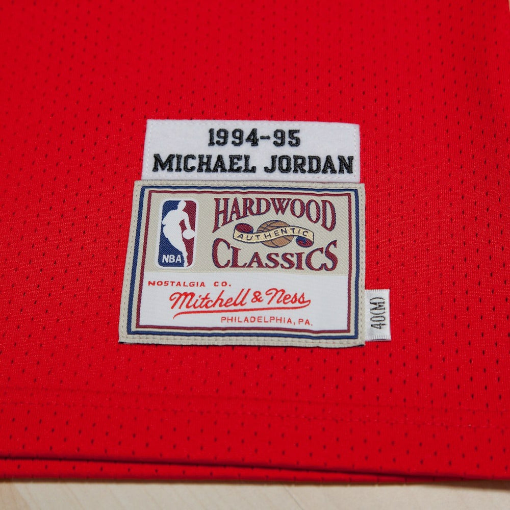 Red - Mens Chicago Bulls Michael Jordan 1994-95 Road 45 Authentic Jersey sale | NBA