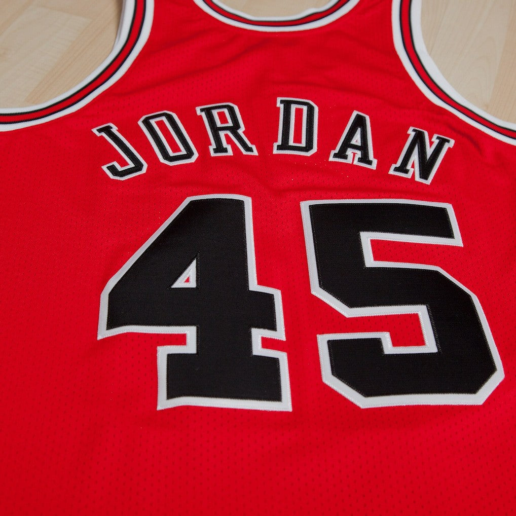 Red - Mens Chicago Bulls Michael Jordan 1994-95 Road 45 Authentic Jersey sale | NBA
