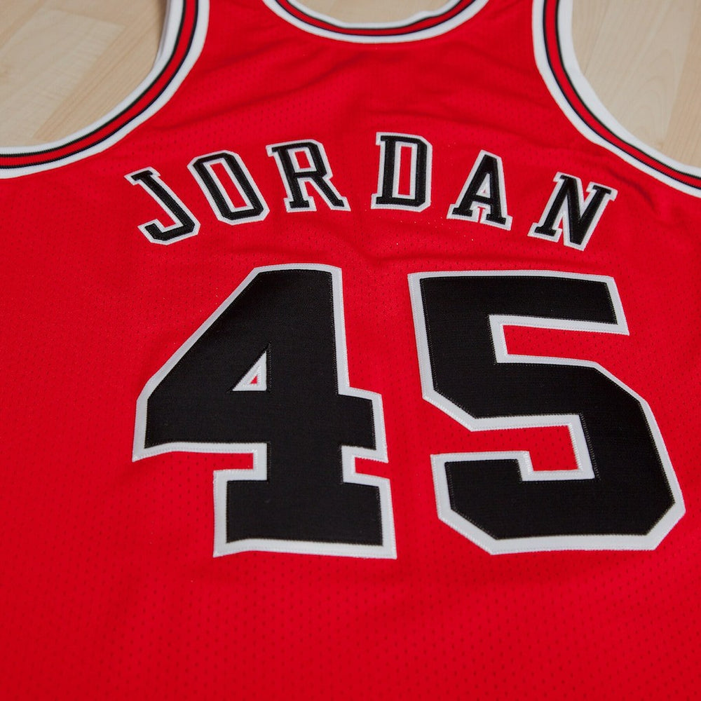 Red - Mens Chicago Bulls Michael Jordan 1994-95 Road 45 Authentic Jersey sale | NBA