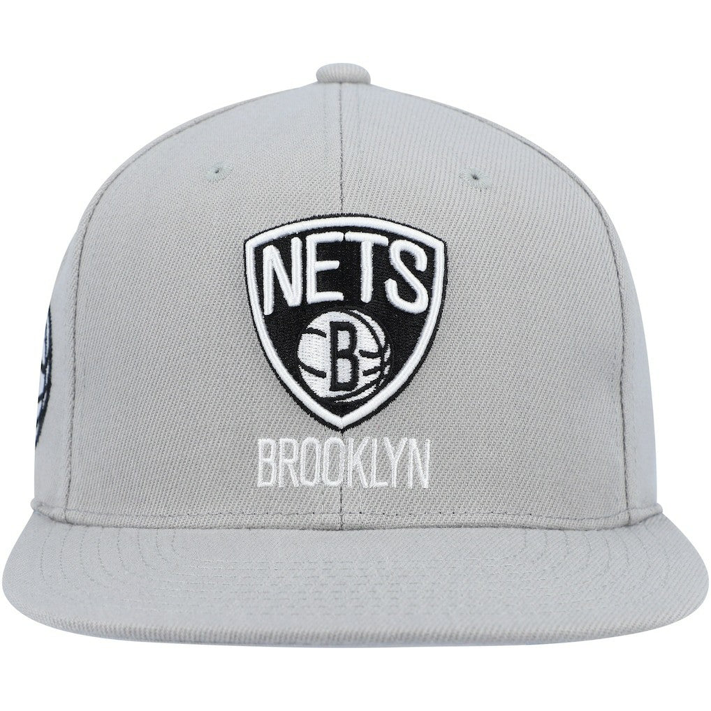 Gray Brooklyn Nets Side Core 2.0 Snapback Hat | NBA