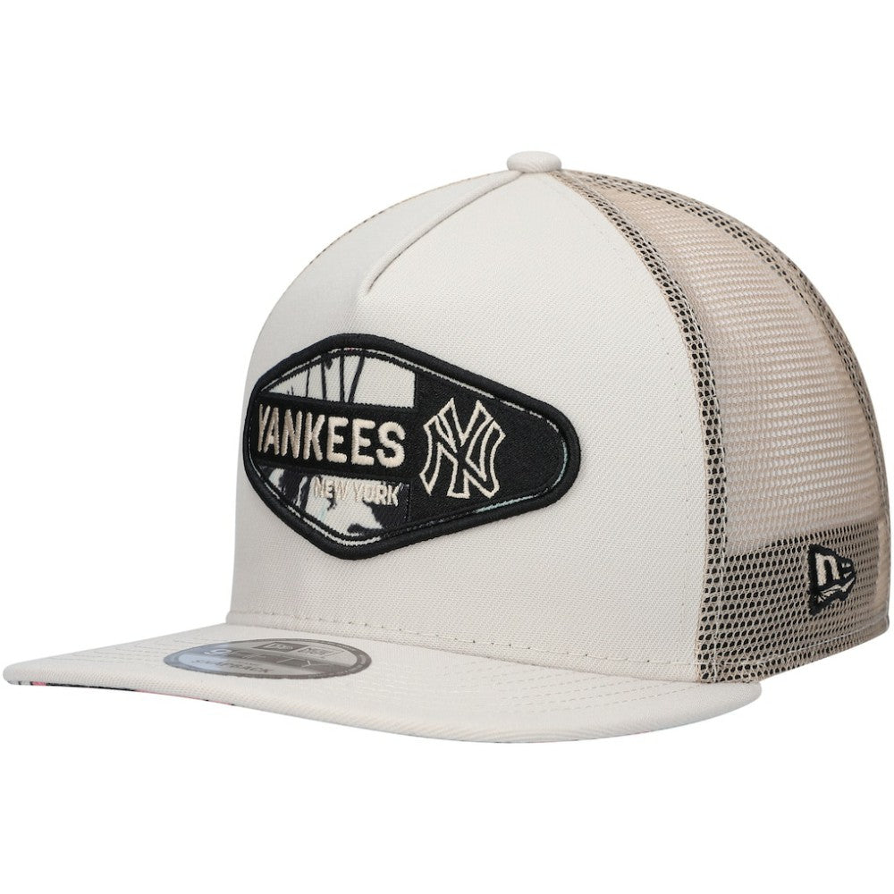 New York Yankees New Era Retro Beachin' Patch A-Frame Trucker 9FIFTY Snapback Hat - MLB Hats
