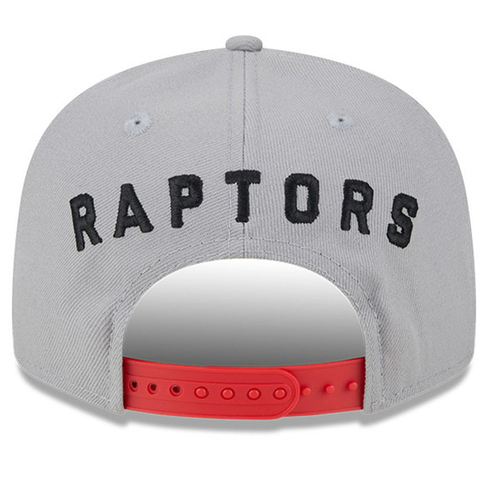 Gray Toronto Raptors Chenille Band 9FIFTY Snapback Hat | NBA
