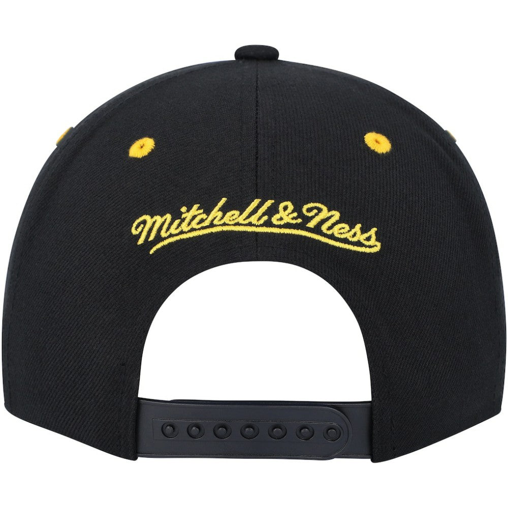 Boston Bruins Mitchell & Ness LOFI Pro Snapback Hat -  NHL Hats