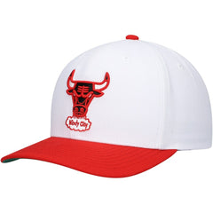 White/Red Chicago Bulls Hardwood Classics Core 2-Tone 2.0 Pro Snapback Hat | NBA