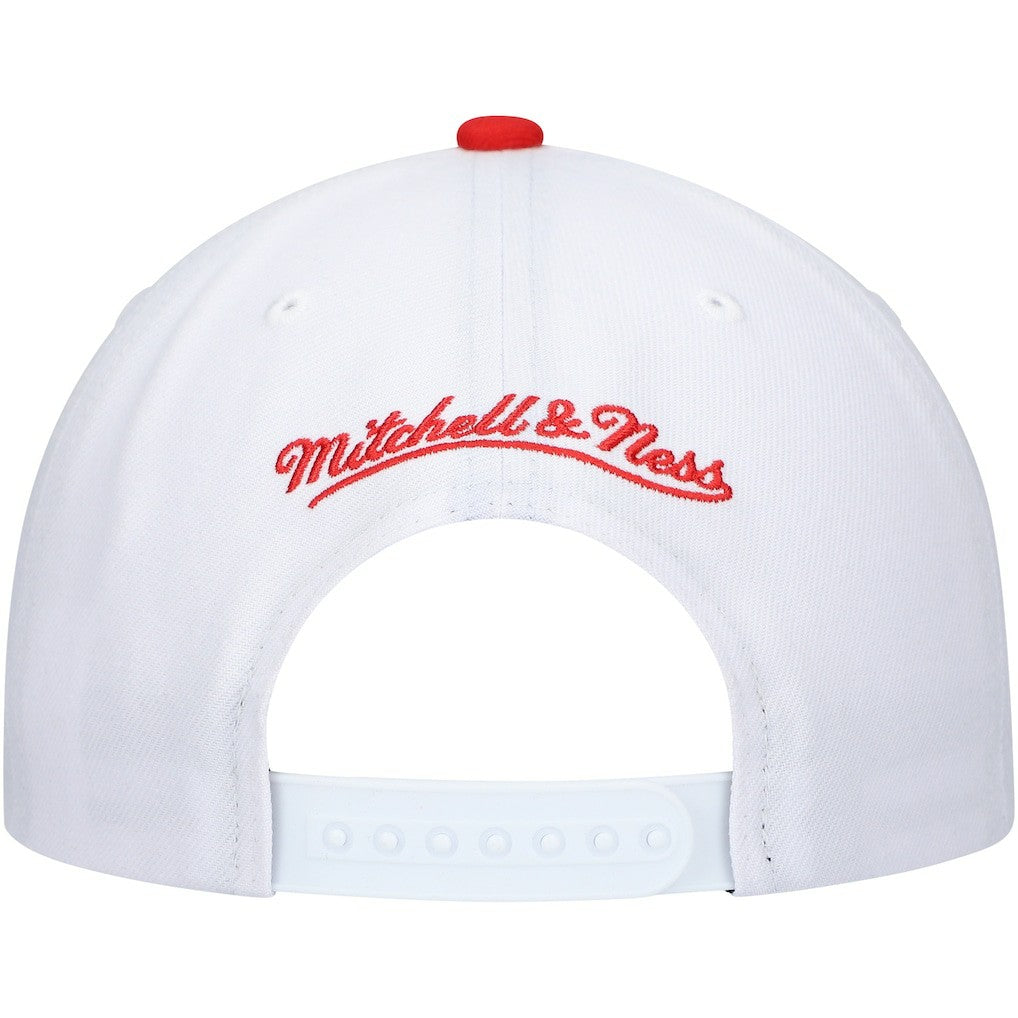 White/Red Chicago Bulls Hardwood Classics Core 2-Tone 2.0 Pro Snapback Hat | NBA
