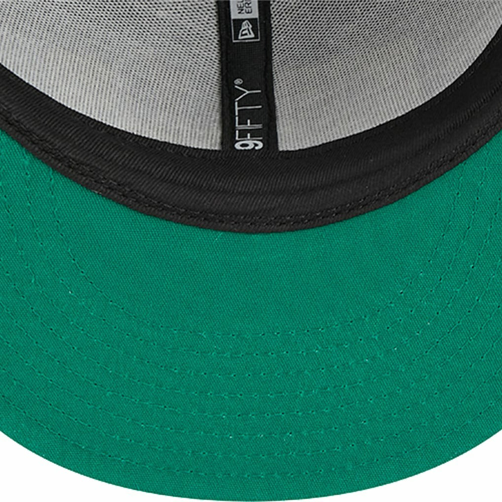 Black Chicago Bulls Post-Up Pin Mesh 9FIFTY Snapback Hat | NBA