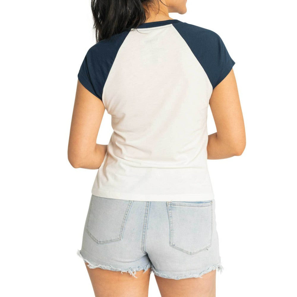 Atlanta Braves Lusso Women's Nikki Raglan T-Shirt - MLB T-shirts