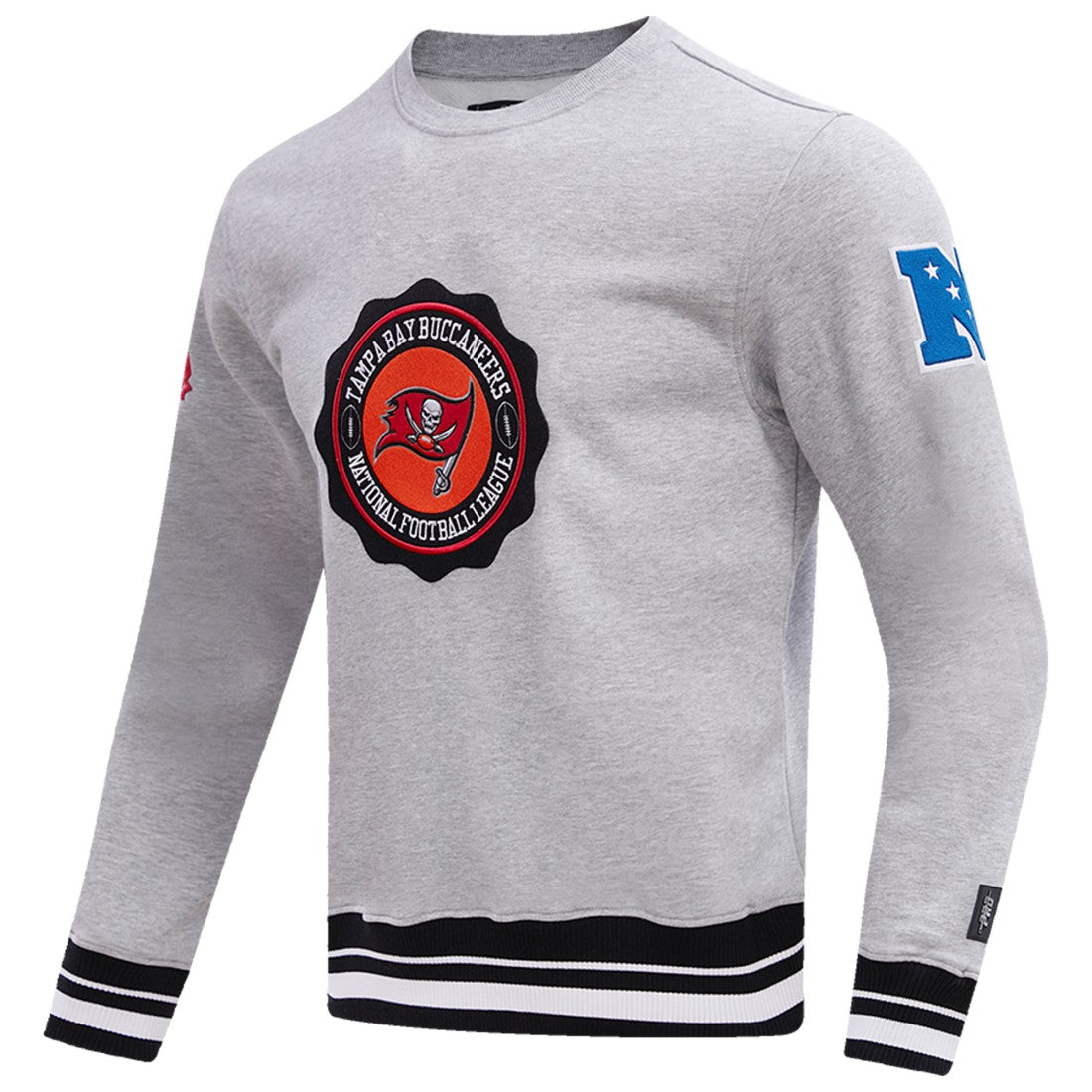 Tampa Bay Buccaneers Pro Standard Crest Emblem Pullover Sweatshirt | NFL US