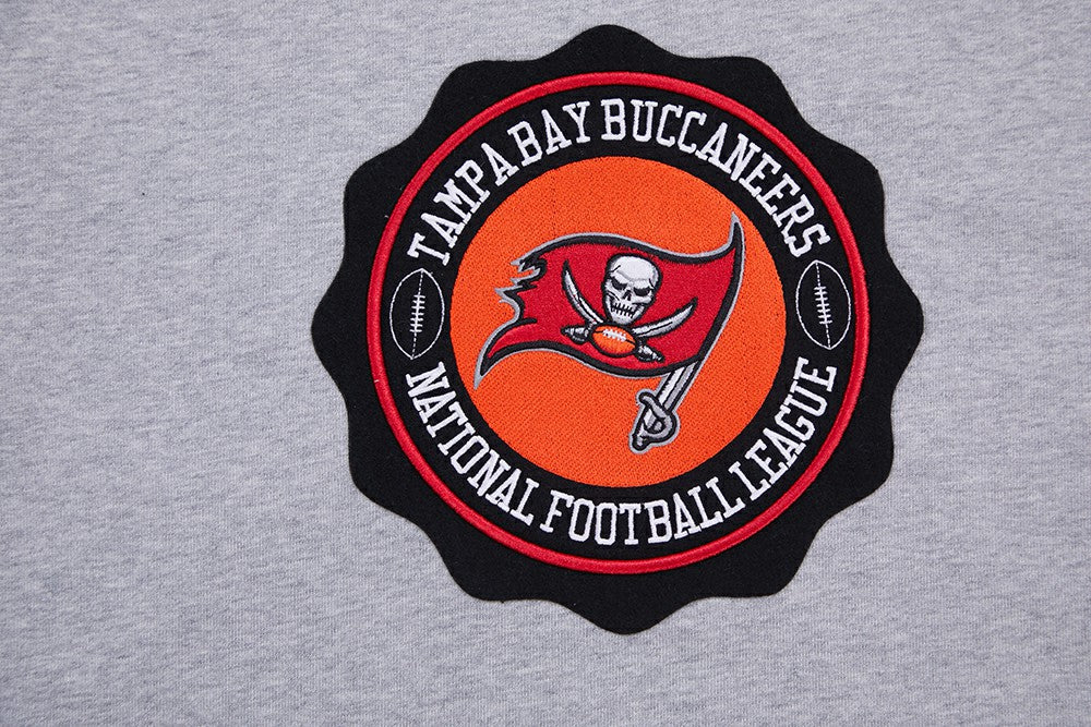 Tampa Bay Buccaneers Pro Standard Crest Emblem Pullover Sweatshirt | NFL US