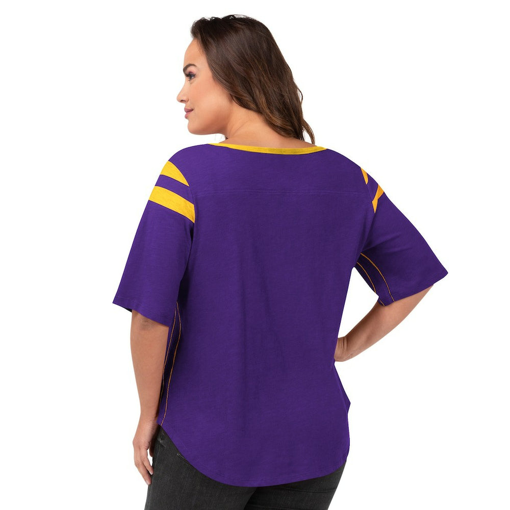 Minnesota Vikings G-III 4Her by Carl Banks Women's Plus Size Linebacker T-Shirt | NFL US