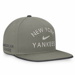 New York Yankees Nike Pro Dri-FIT Snapback Hat - MLB Hats