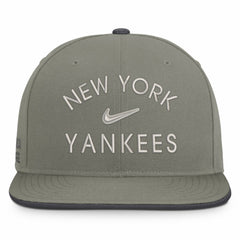 New York Yankees Nike Pro Dri-FIT Snapback Hat - MLB Hats