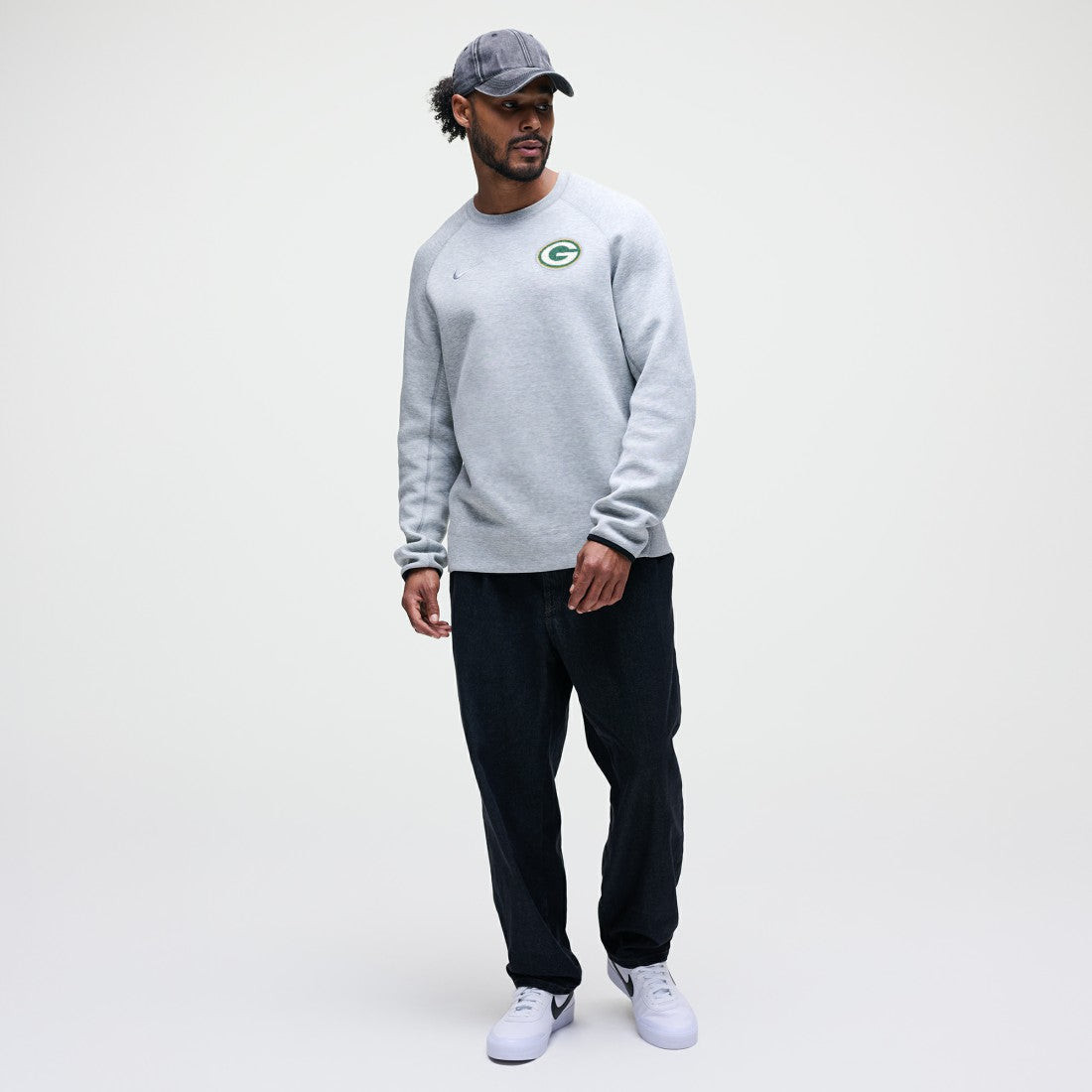 Green Bay Packers Tech Fleece Raglan Sweatshirt | NFL Online