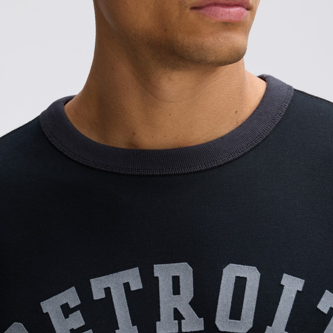 Detroit Lions IconicFleece Short Sleeve Sweatshirt | NFL Hot
