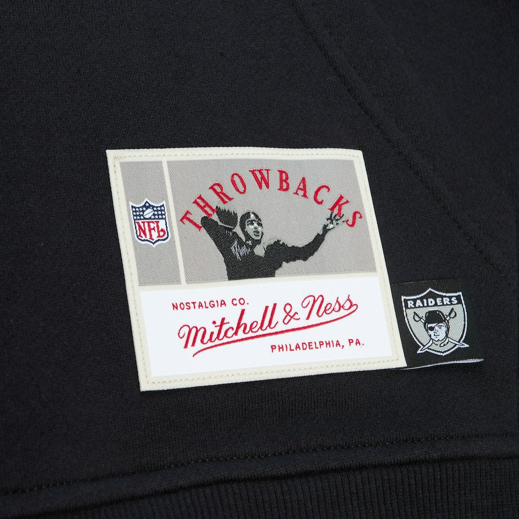Las Vegas Raiders Gridiron Classics Big Face 7.0 Pullover Hoodie | NFL Discount