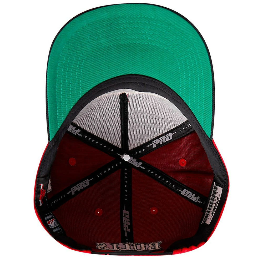 Red/Black Chicago Bulls Pro Standard Pinch Chevron Adjustable Hat | NBA