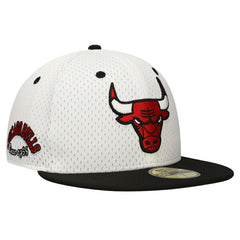 White/Black Chicago Bulls Throwback 2Tone 59FIFTY Fitted Hat | NBA