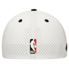 White/Black Chicago Bulls Throwback 2Tone 59FIFTY Fitted Hat | NBA