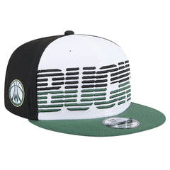 White/Hunter Green Milwaukee Bucks Throwback Gradient Tech Font 9FIFTY Snapback Hat | NBA