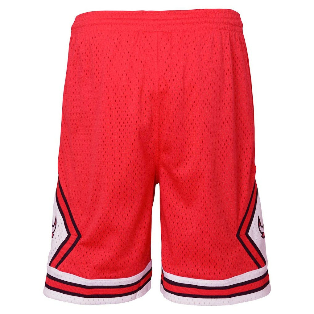 Red Chicago Bulls Youth Hardwood Classics Swingman Shorts | NBA