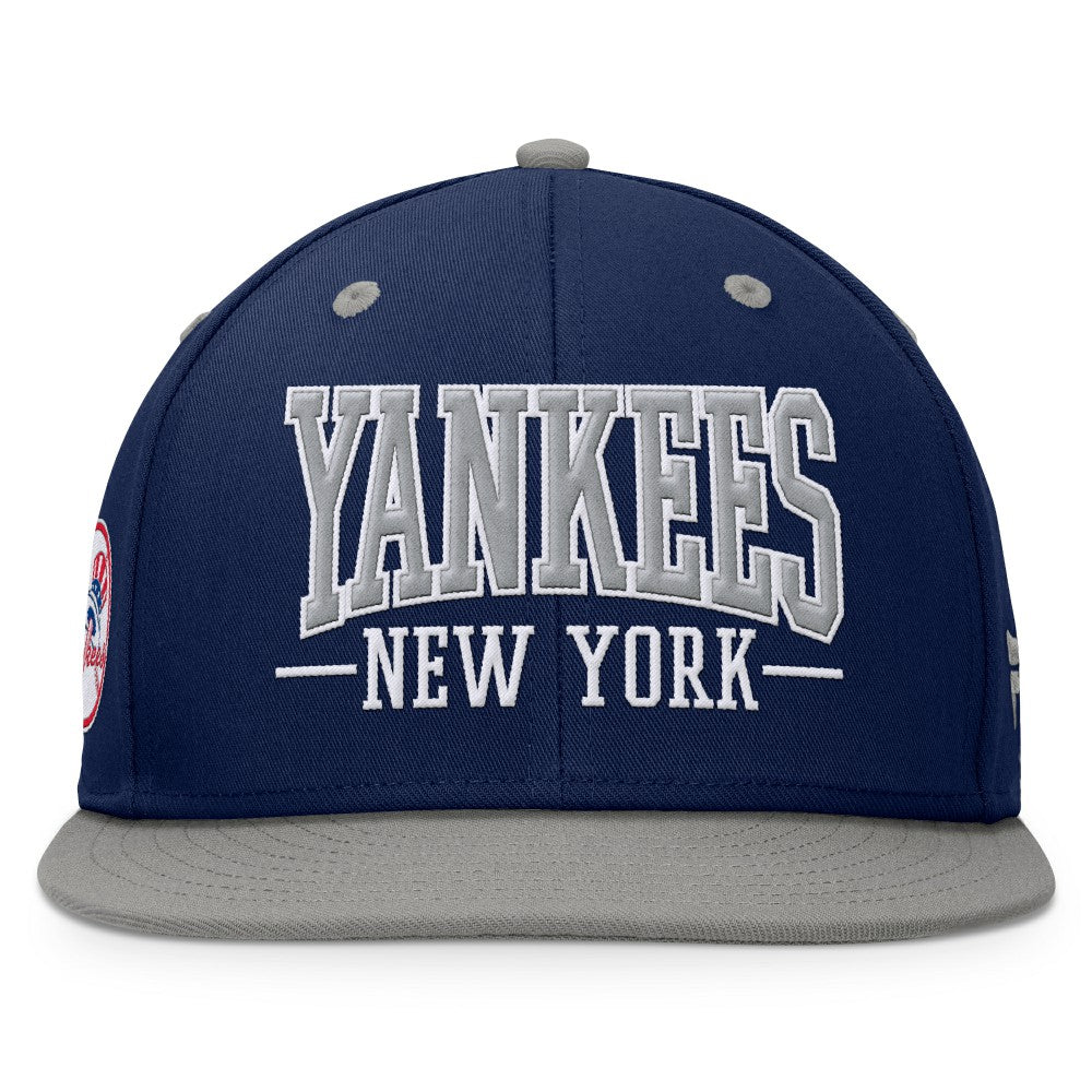 New York Yankees Fanatics Fundamental Bold Snapback Hat - MLB Hats