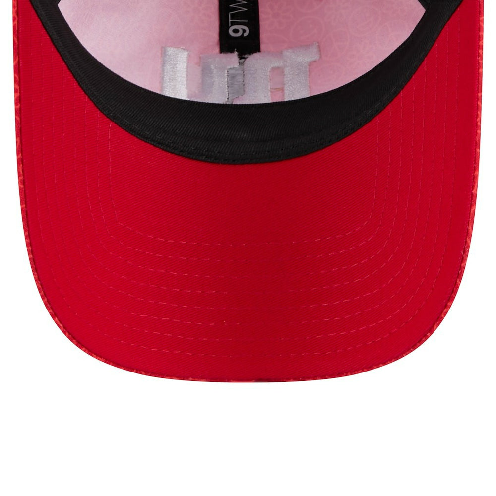 New York Giants Women's Smiley 9TWENTY Adjustable Hat | NFL Near me