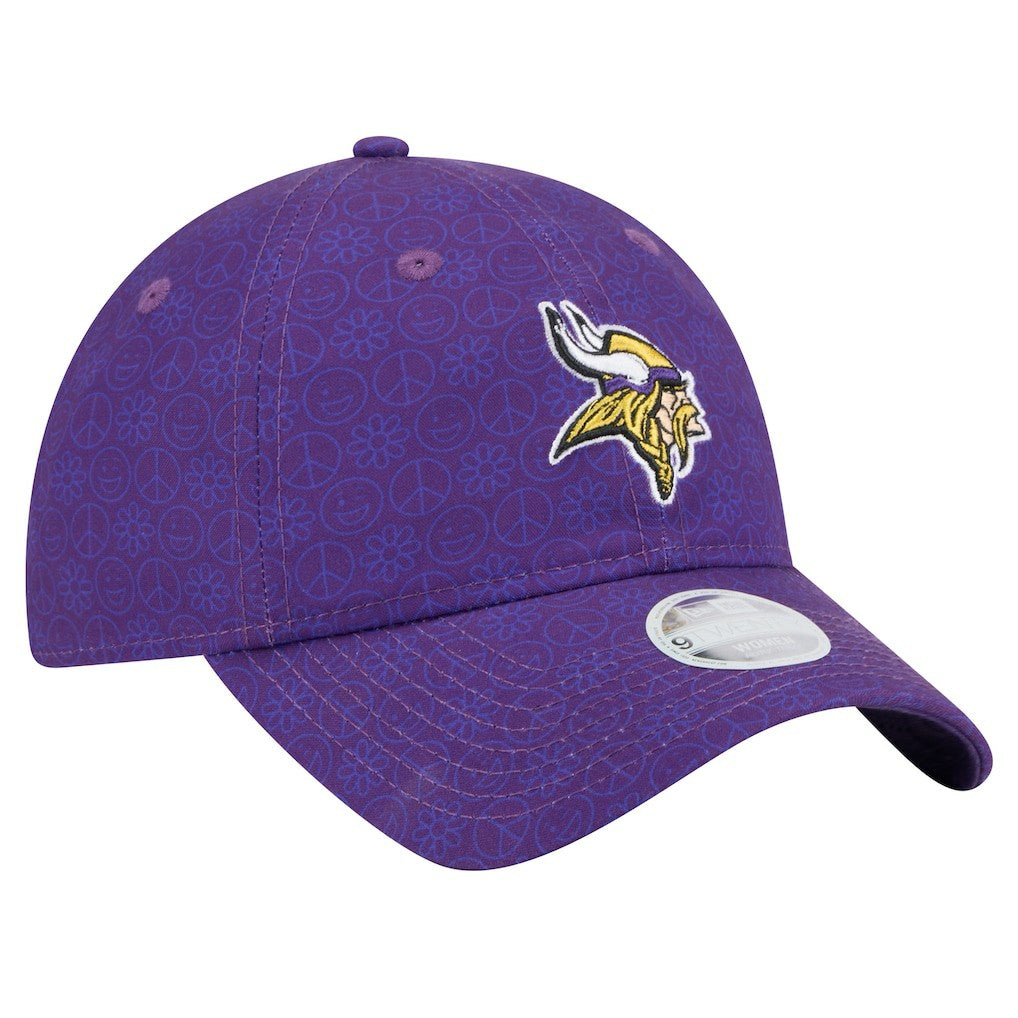 Minnesota Vikings Women's Smiley 9TWENTY Adjustable Hat | NFL US