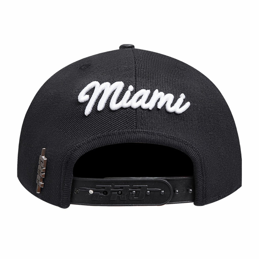 Black Miami Heat Pro Standard Paint the City Pinch Front Snapback Hat | NBA