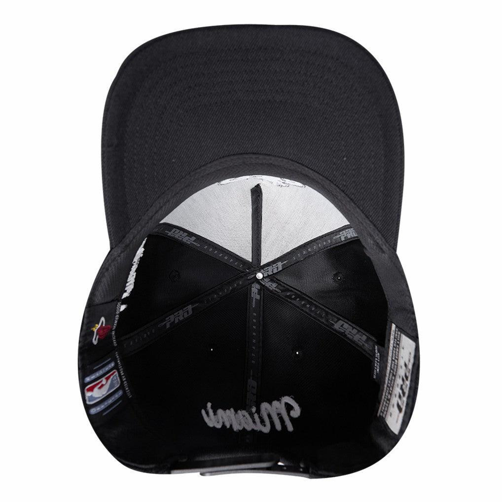Black Miami Heat Pro Standard Paint the City Pinch Front Snapback Hat | NBA