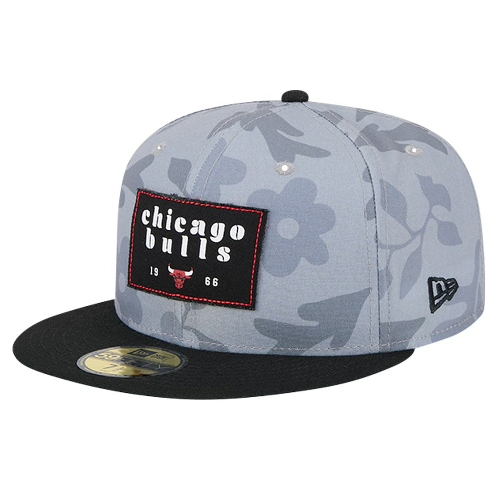 Gray Chicago Bulls Palm Fronds 2-Tone 59FIFTY Fitted Hat | NBA